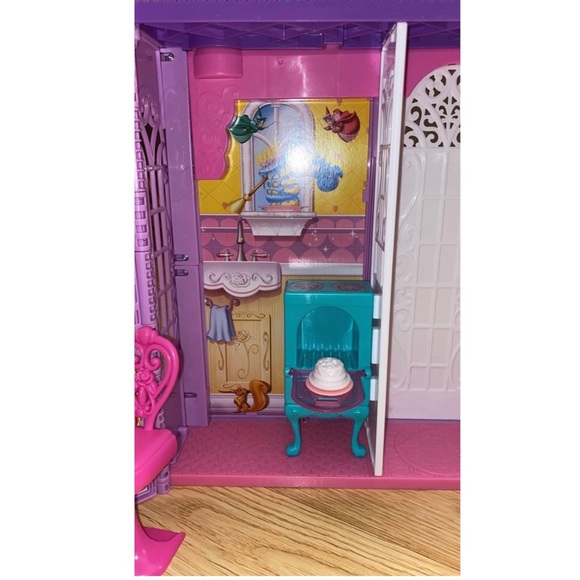 Pop-up foldable palace for Disney princess barbies - Picture 5 of 9